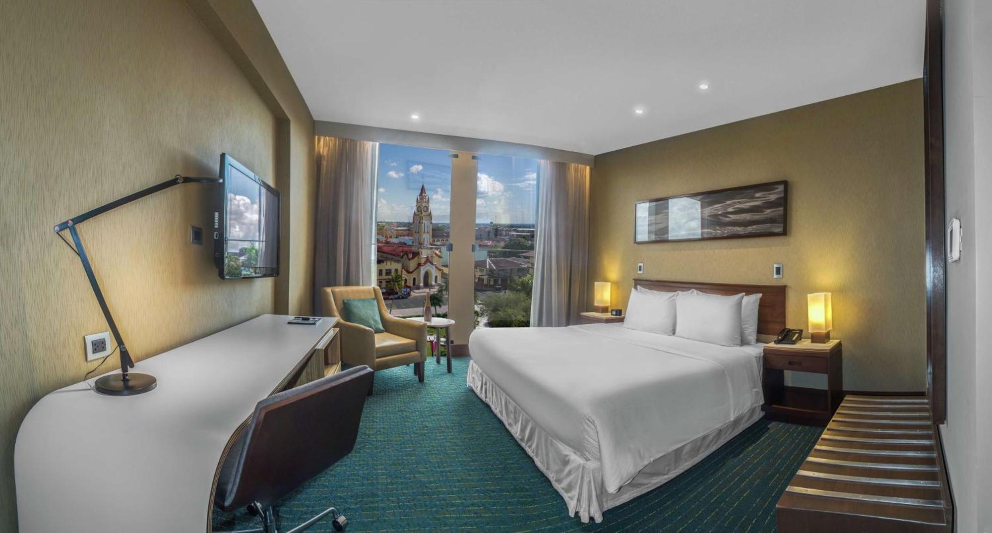 Doubletree By Hilton Iquitos Otel Dış mekan fotoğraf